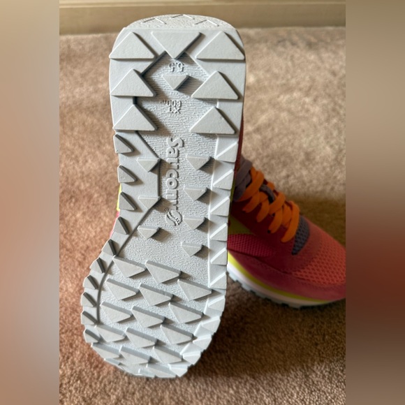 Saucony Jazz Triple Light Pink Sneakers, Size 7 1/2 -new without box - Picture 4 of 6